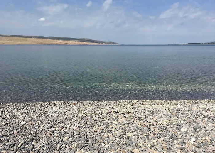 Mares 아파트 로바니스카